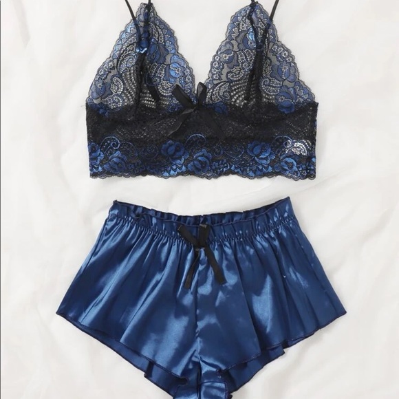 Lacy Blue Lingerie Set - Picture 1 of 3